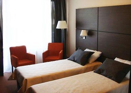 Hotel Mirniy Resort Odessa Exteriör bild