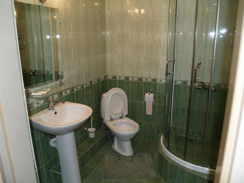 Hotel Mirniy Resort Odessa Exteriör bild