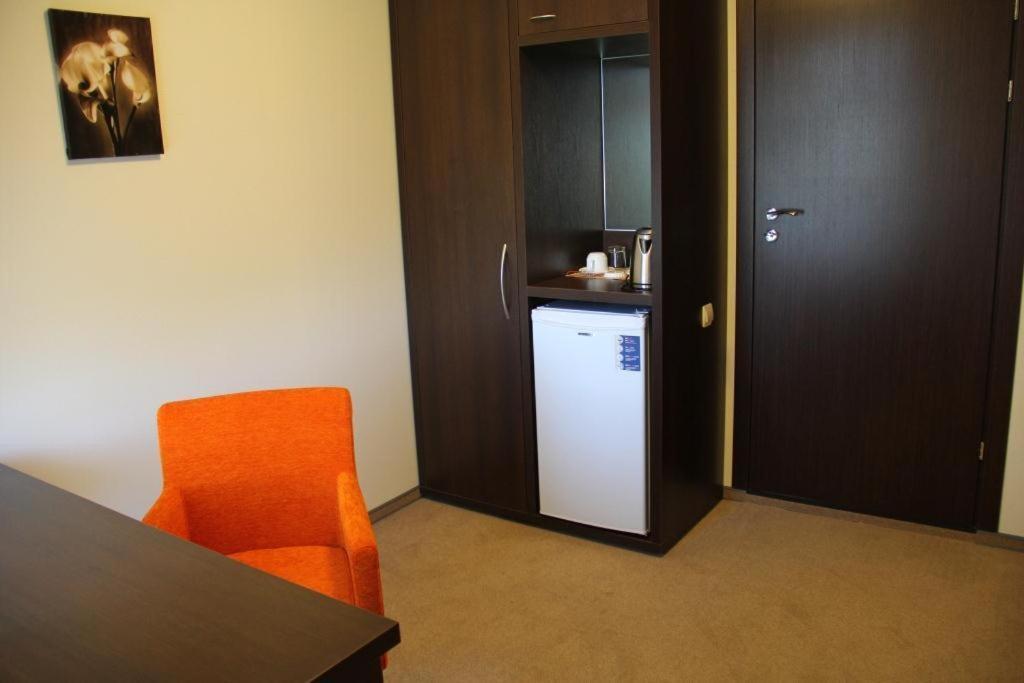 Hotel Mirniy Resort Odessa Rum bild
