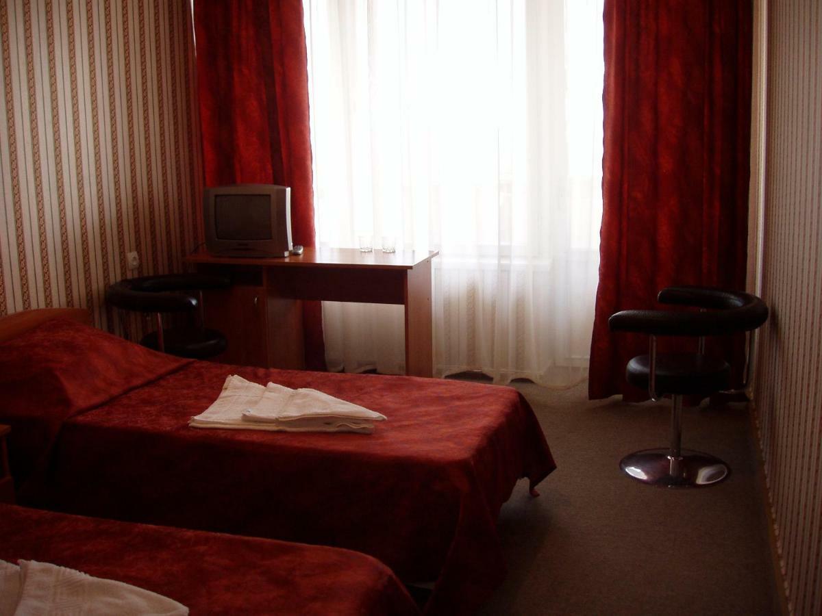 Hotel Mirniy Resort Odessa Exteriör bild